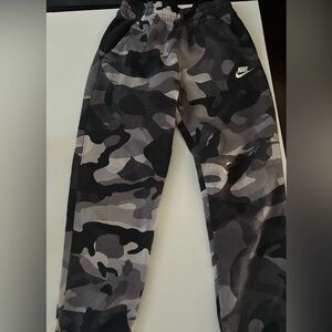Nike Kids Camo Sweatpants - Black and Gray